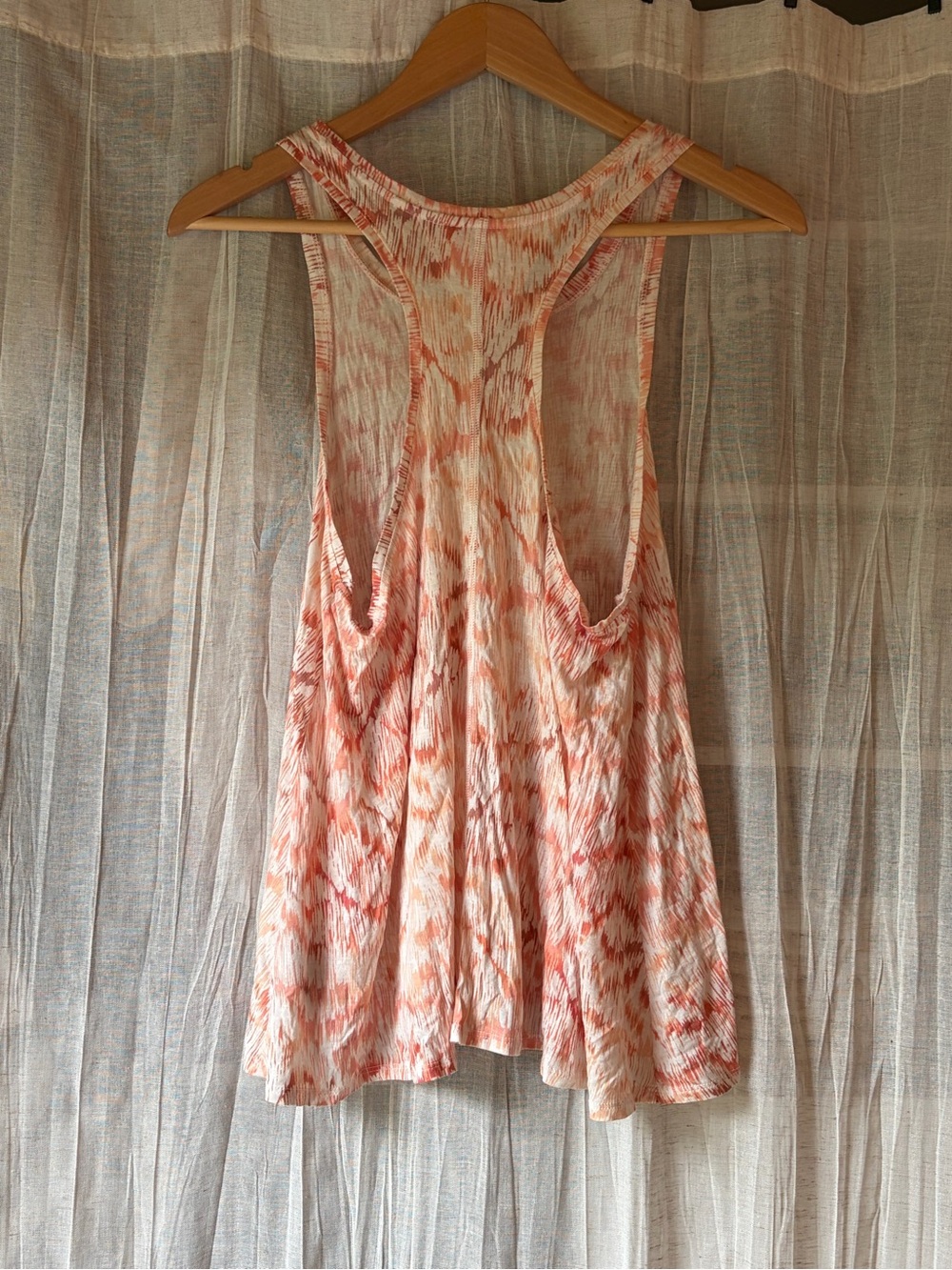 Guess Coral & Cream Abstract Print Racerback Swing Tank Top Size S - Picture 2 of 3